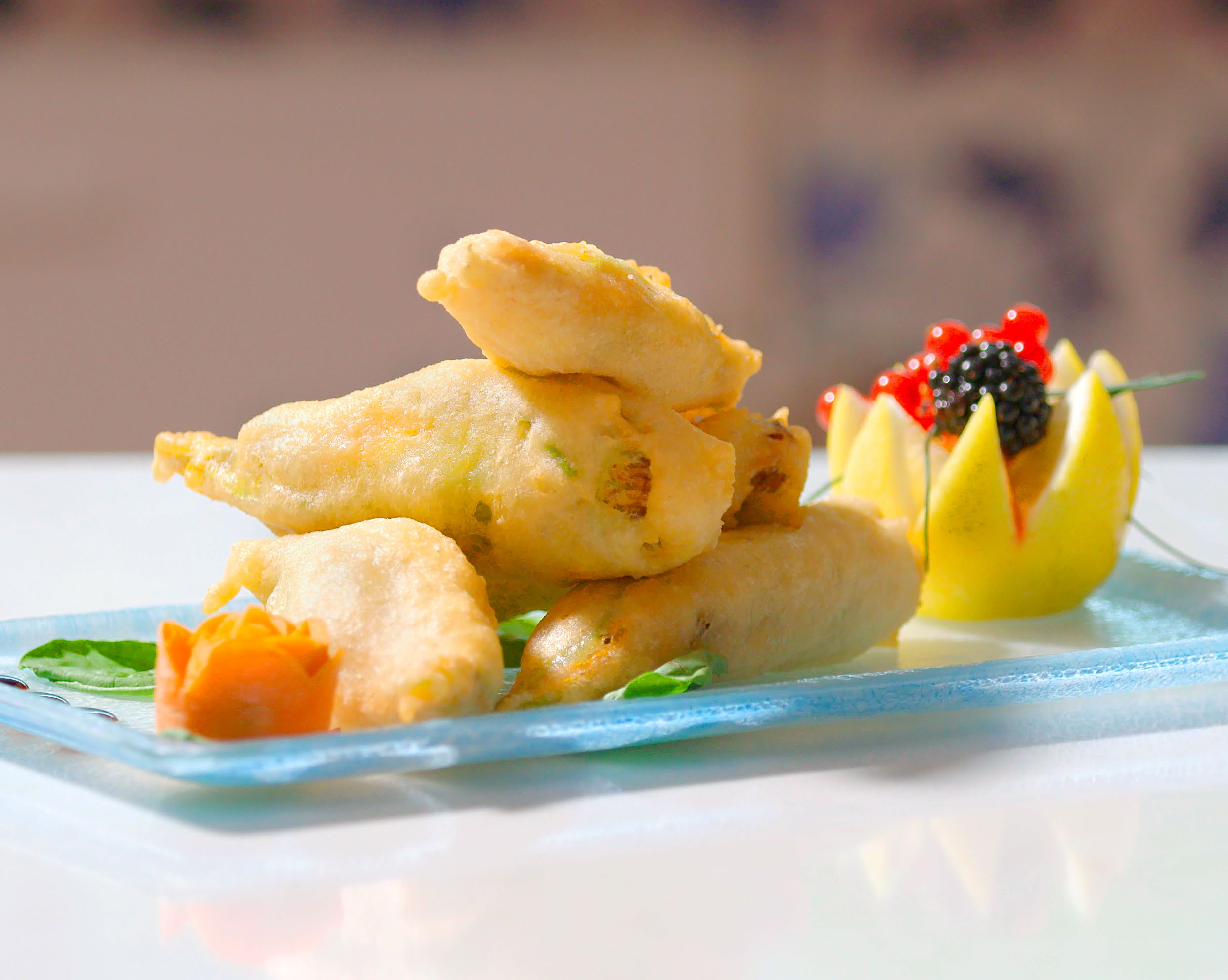 Flores de calabacín fritas